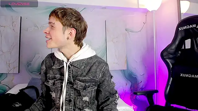 Snapshot of JackFrosst chatting on 03/17/26, 12:30 JackFrosst online show from 03/17/26, 12:30