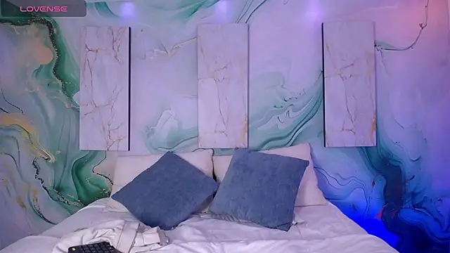 Snapshot of JackFrosst chatting on 04/16/26, 12:17 JackFrosst online show from 04/16/26, 12:17