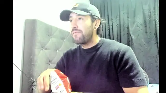 coolfriki online show from 12/18/25, 01:33