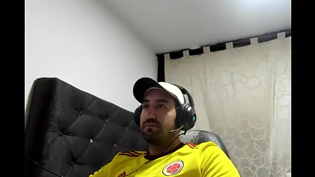 coolfriki online show from 04/05/26, 09:45