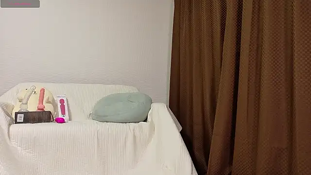 Snapshot of mio_k1 chatting on 02/06/26, 11:35 mio k1 online show from 02/06/26, 11:35