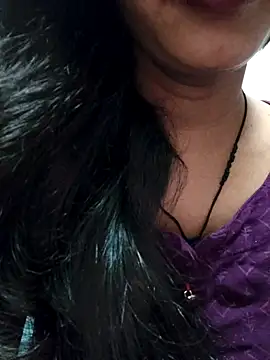 Snapshot of anjali2351 chatting on 05/09/26, 01:05 anjali2351 online show from 05/09/26, 01:05