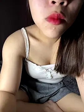 Lyly69699 online show from 12/01/25, 03:39