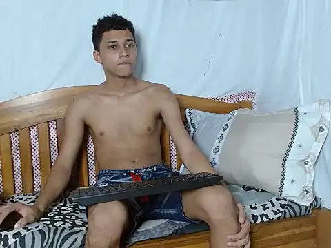 Snapshot of deivy_skinny01 chatting on 11/20/25, 06:29 deivy skinny01 online show from 11/20/25, 06:29