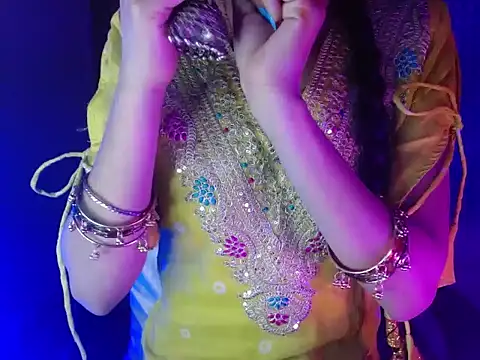 Snapshot of Roiseeee chatting on 02/26/26, 04:55 Roiseeee online show from 02/26/26, 04:55