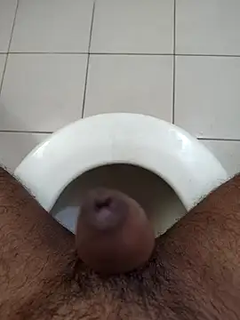 Snapshot of fueyyvvirub chatting on 10/15/25, 07:30 fueyyvvirub online show from 10/15/25, 07:30