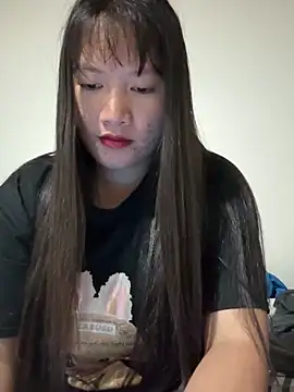 TrangNemo online show from 10/25/25, 11:51