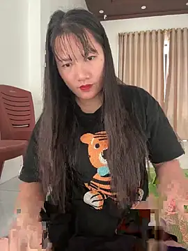 TrangNemo online show from 12/21/25, 07:59