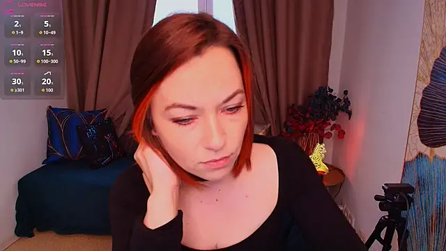 Snapshot of Serena_Foxxx chatting on 07/27/26, 06:20 Serena Foxxx online show from 07/27/26, 06:20