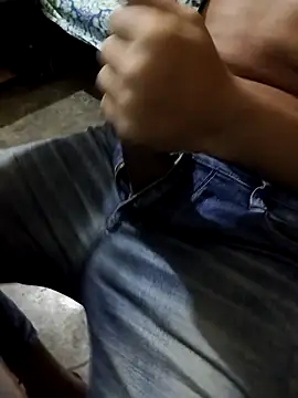 Snapshot of TanjiroCamadoo chatting on 10/11/25, 03:43 TanjiroCamadoo online show from 10/11/25, 03:43