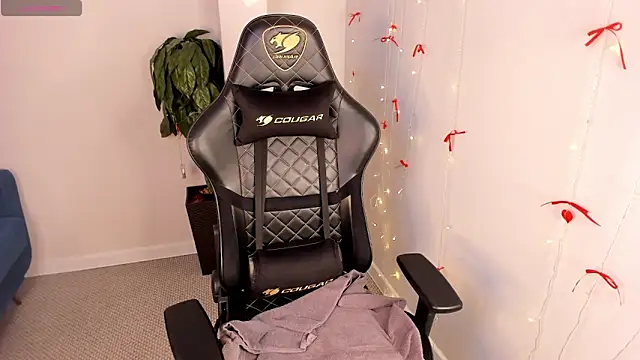 BellaWink online show from 04/02/26, 12:08