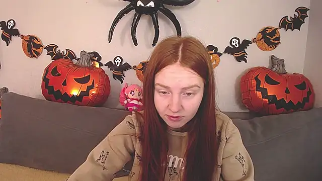 Evarey  online show from 11/01/25, 05:09