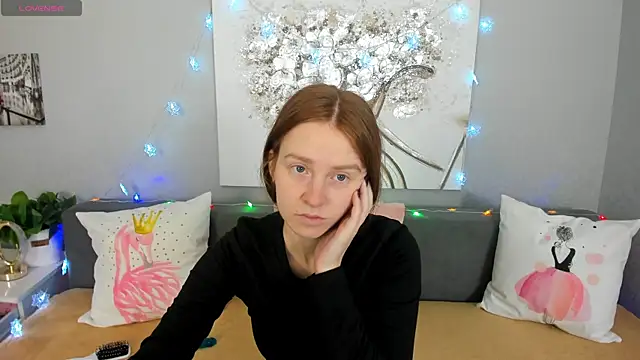 Evarey  online show from 12/15/25, 05:12