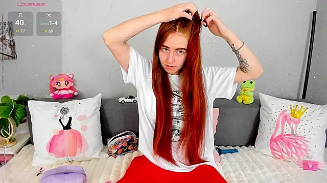 Evarey  online show from 12/23/25, 06:44