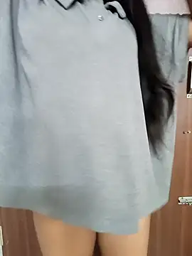 anshika0124 online show from 02/11/26, 09:14