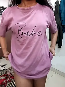 anshika0124 online show from 03/10/26, 11:04