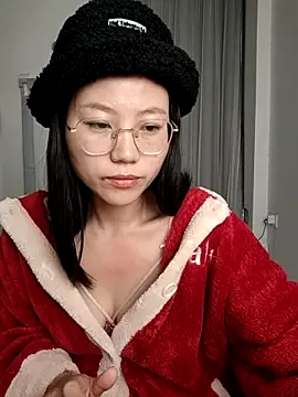 nini10052025 online show from 11/28/25, 04:04