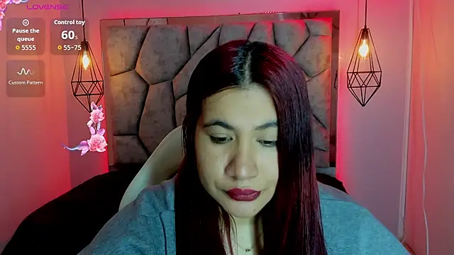 Addyy 02 online show from 04/24/26, 02:19