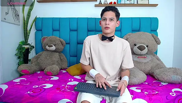 Brian hot online show from 03/15/26, 04:57