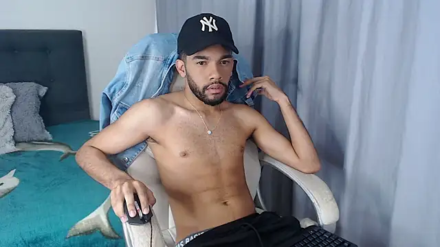 Snapshot of andresnoir_ chatting on 10/12/25, 02:16 andresnoir online show from 10/12/25, 02:16