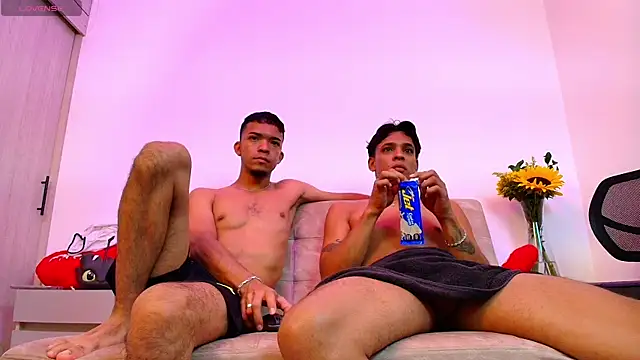 Snapshot of thomas_elg chatting on 10/16/25, 04:57 thomas elg online show from 10/16/25, 04:57