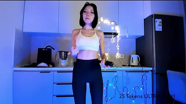 ninamini online show from 12/01/25, 01:05