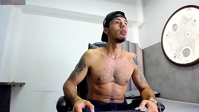 Snapshot of Rurik_Jones chatting on 10/21/25, 11:55 Rurik Jones online show from 10/21/25, 11:55