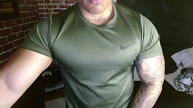 jordan bigcock  online show from 05/13/26, 03:53