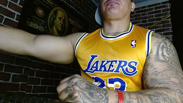 jordan bigcock  online show from 05/17/26, 01:51