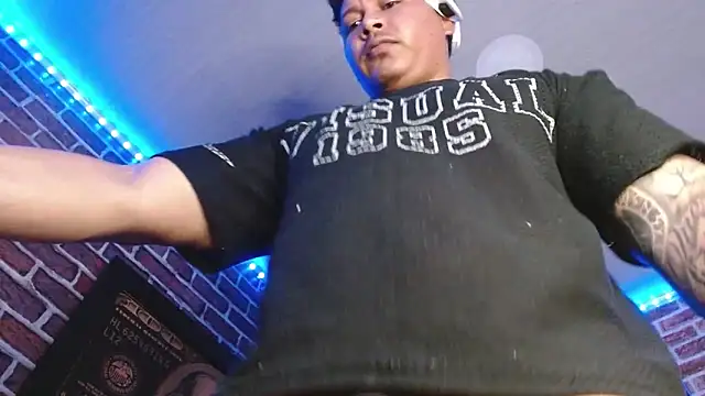 jordan bigcock  online show from 06/11/26, 12:32