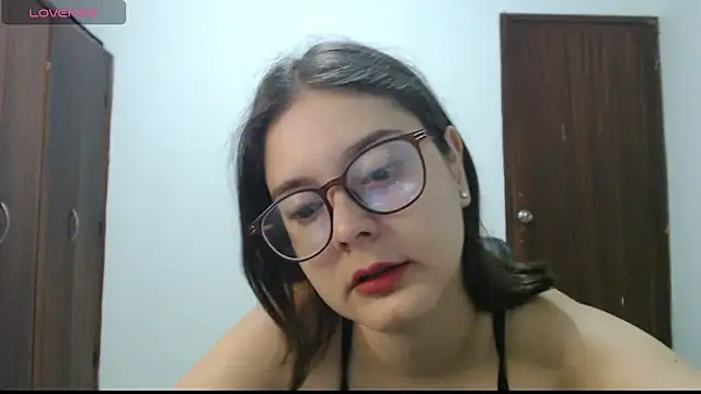 CarlaLorez online show from 11/09/25, 12:47