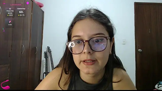 CarlaLorez online show from 05/18/26, 08:58