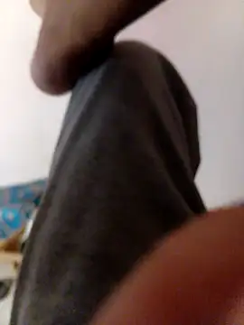 Snapshot of latarak321 chatting on 10/12/25, 04:50 latarak321 online show from 10/12/25, 04:50