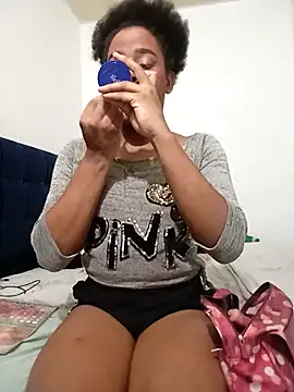 Snapshot of Nelsareth chatting on 02/11/26, 05:34 Nelsareth online show from 02/11/26, 05:34