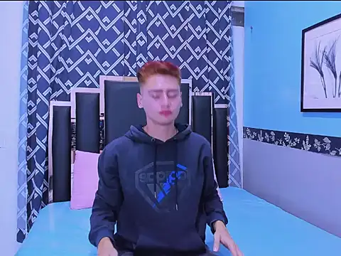 Snapshot of Alex_Millerss chatting on 10/30/25, 10:54 Alex Millerss online show from 10/30/25, 10:54