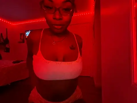 Snapshot of twerkaholic120 chatting on 10/15/25, 11:16 twerkaholic120 online show from 10/15/25, 11:16