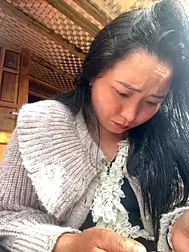 miemie-xx online show from 12/23/25, 08:12