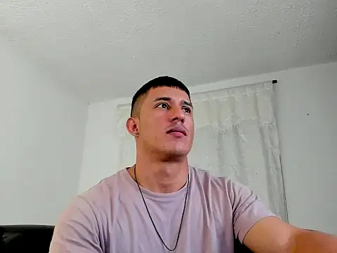 Muscle man07 online show from 08/06/26, 10:44