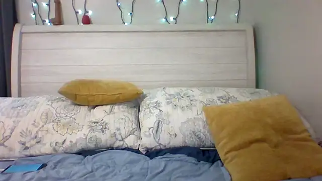 easy briezy online show from 12/19/25, 07:43