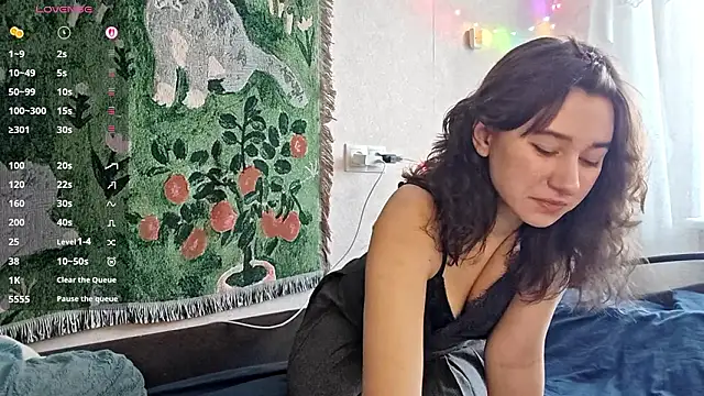 MiaLovelyOne online show from 03/12/26, 07:58