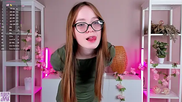 LittleCutieSandy online show from 10/22/25, 03:29