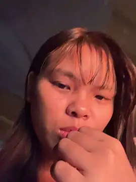 hello-cute online show from 12/22/25, 01:08