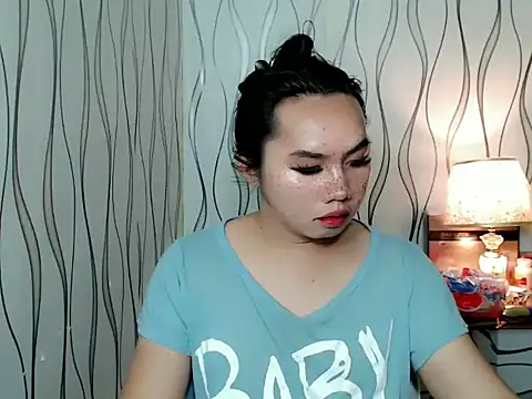 im ursweetheart online show from 10/19/25, 03:18