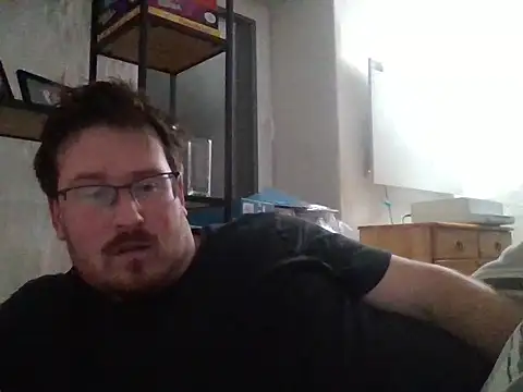 Snapshot of czechguy chatting on 12/19/25, 07:32 czechguy online show from 12/19/25, 07:32