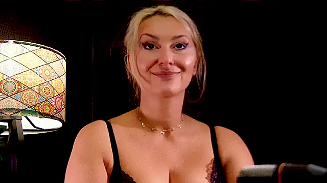 LeticiaReys online show from 11/06/25, 05:47