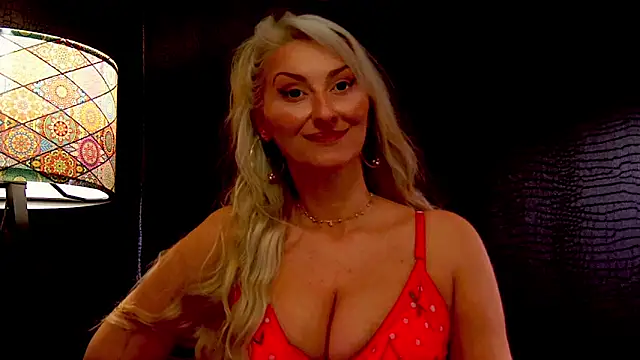 LeticiaReys online show from 12/03/25, 01:02