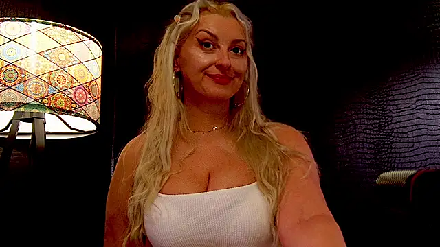 LeticiaReys online show from 01/17/26, 06:00