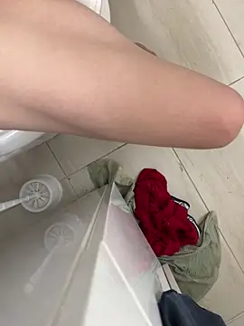 Snapshot of lapd1989 chatting on 03/11/26, 07:14 lapd1989 online show from 03/11/26, 07:14