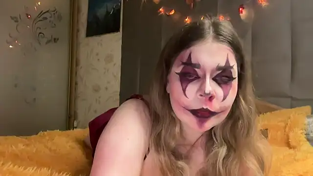 Crave Elise online show from 10/31/25, 09:49