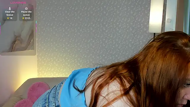 Diana charon online show from 11/30/25, 01:09